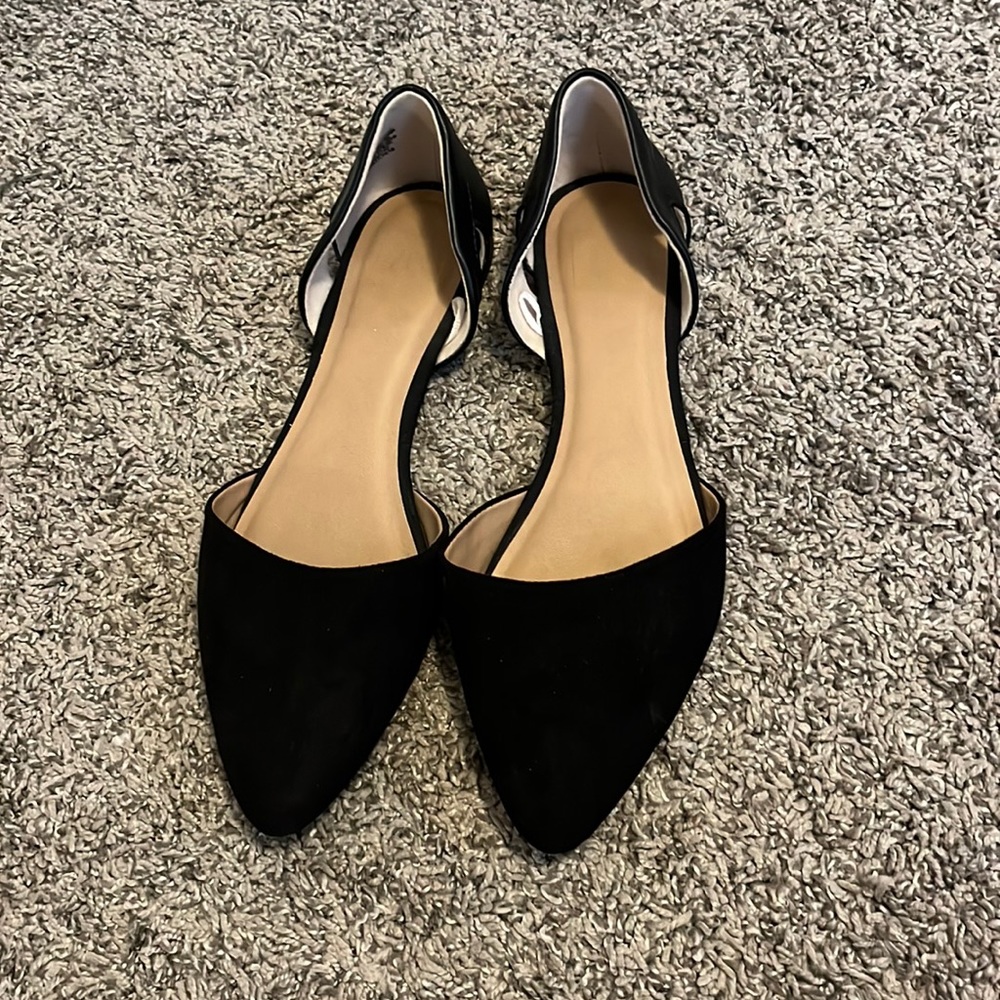 black flats